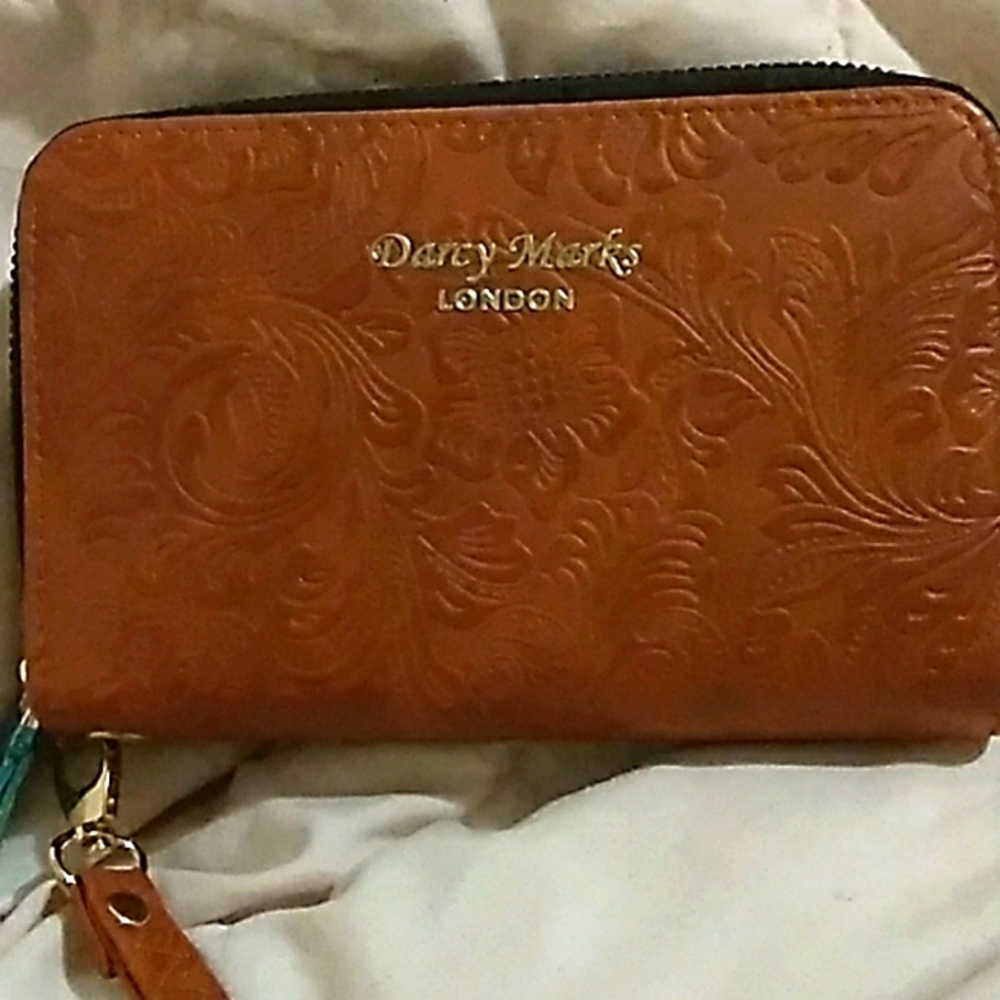 Darcy Marks wallet ( Brand New )